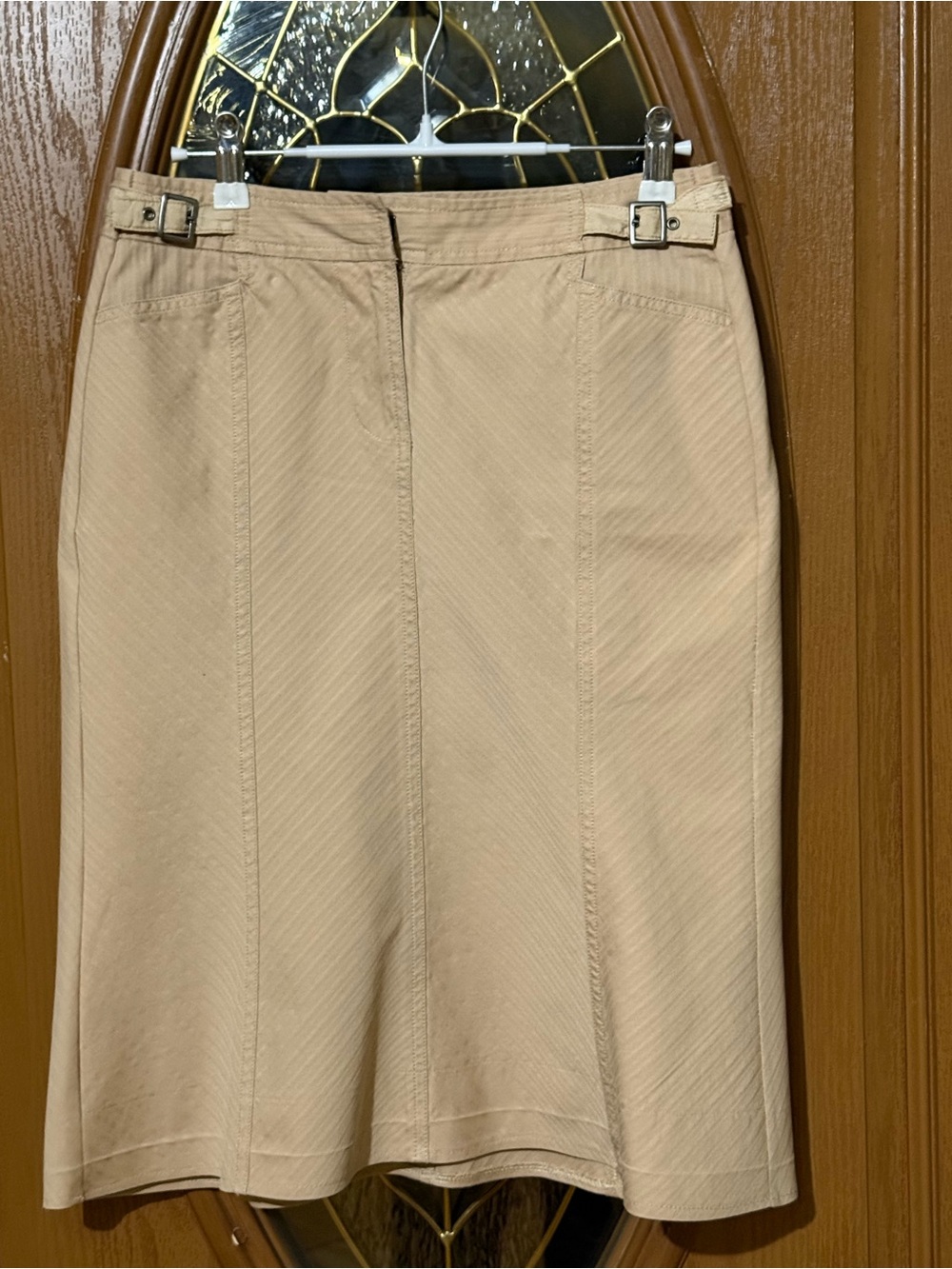 White House Black Market Beige Skirt - NWOT Size 4